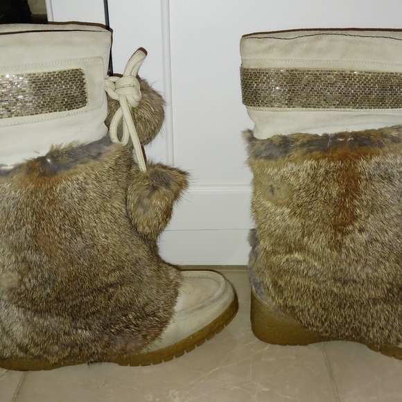 Coach Maryann Rabbit Fur Boots - Picture 4 of 5